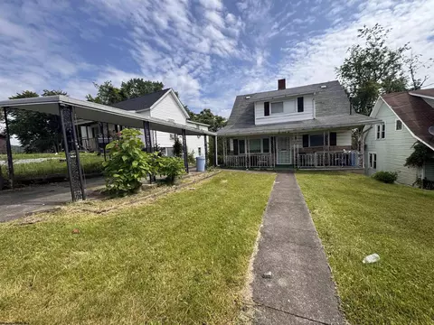 122 Chestnut St, Fairmont, WV 26554