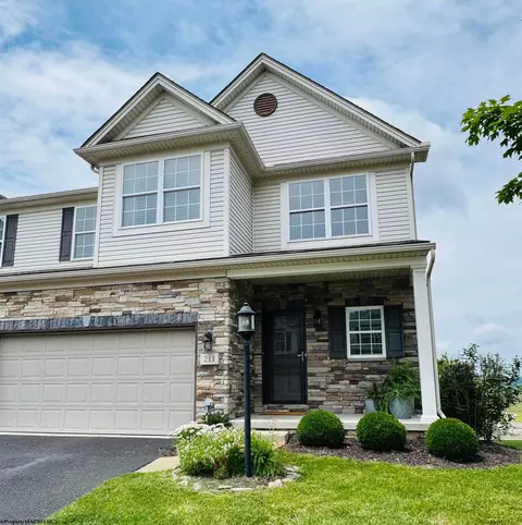 211 Berkshire Cir, Bridgeport, WV 26330
