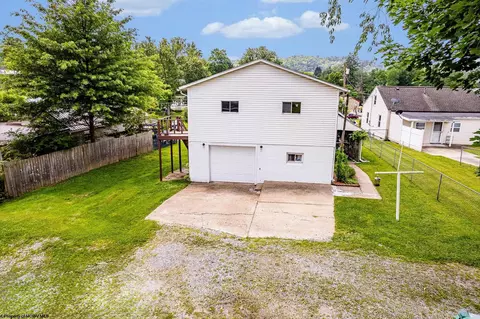 416 Cherry St, Bridgeport, WV 26330 photo 38