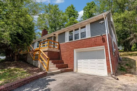 3277 Fairmont Ave, Fairmont, WV 26554