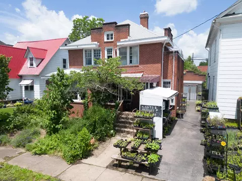 515 Center Ave, Weston, WV 26452