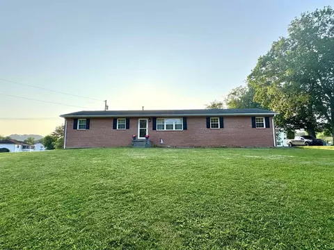 8756 Good Hope Pike, Lost Creek, WV 26385