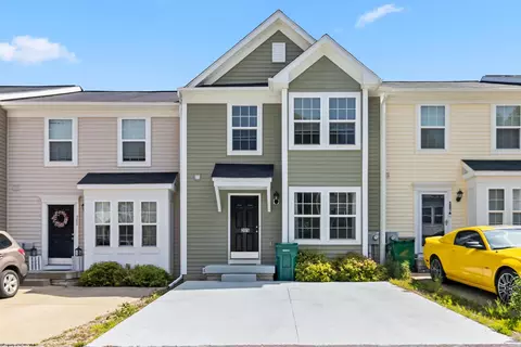 305 Kingsbury Ct, White Hall, WV 26554