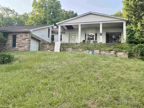 1225 Greenbrier Rd, Fairmont, WV 26554