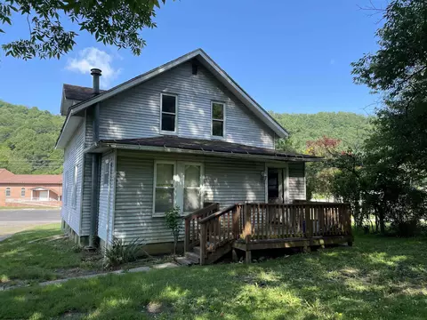 Exterior - 29 Main St, Albright, WV 26519 photo 2 of 5
