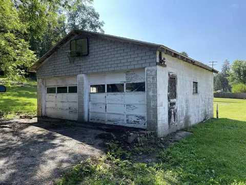 Exterior - 29 Main St, Albright, WV 26519 photo 4 of 5