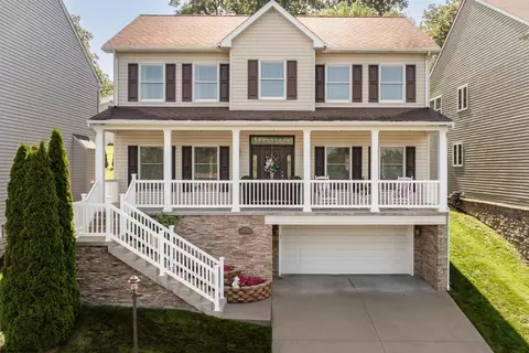 106 Casey Ln, Morgantown, WV 26508