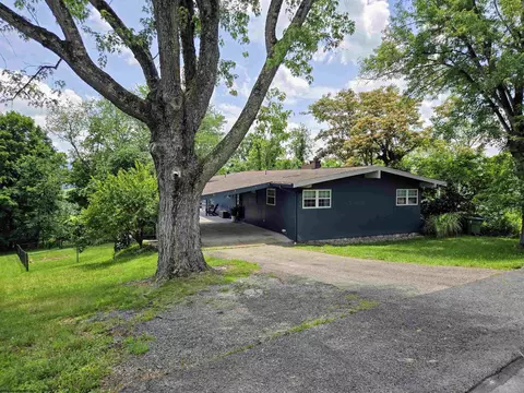 788 Augusta Ave, Morgantown, WV 26501