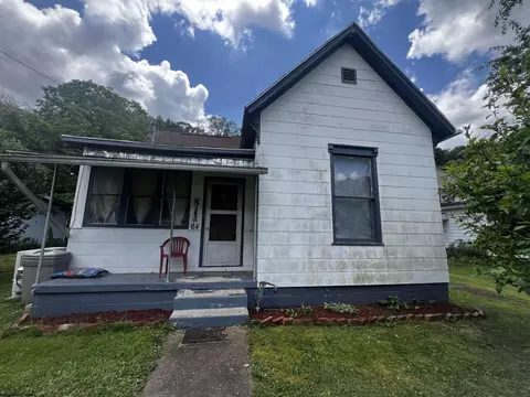64 Carolina Ave, Salem, WV 26426