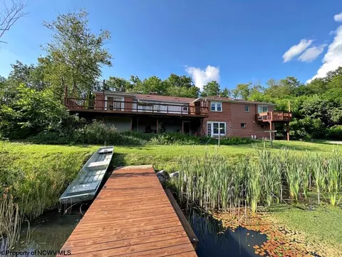 18 Lakeside Dr, Beverly, WV 26253 photo 3