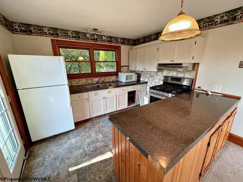 18 Lakeside Dr, Beverly, WV 26253 photo 8