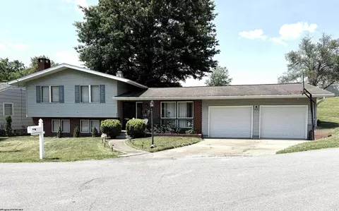 602 Watson St, Bridgeport, WV 26330