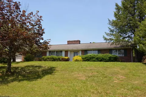 129 Vista Dr, Bridgeport, WV 26330