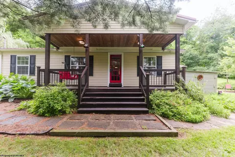 48 Edencourt Ln, Fairmont, WV 26554