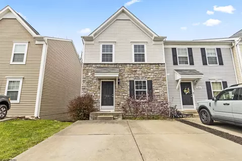 306 Turquoise Ln, Morgantown, WV 26508