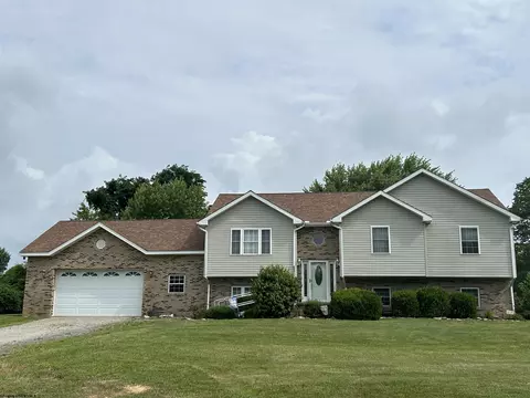 537 Canyon Rd, Morgantown, WV 26508