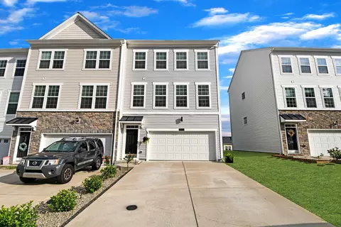 332 Bay St, Morgantown, WV 26508