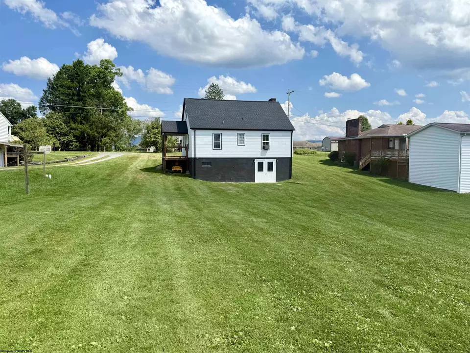 Exterior - 117 Miller Rd, Kingwood, WV 26537 photo 10 of 16