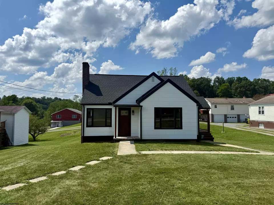 Exterior - 117 Miller Rd, Kingwood, WV 26537 photo 3 of 16