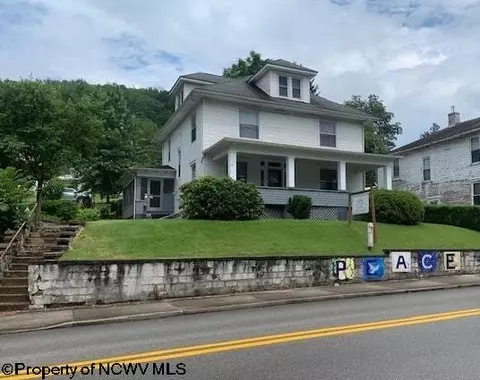 397 S Main St, Philippi, WV 26416