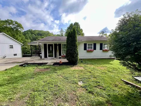 549 Cody Ln, Weston, WV 26452