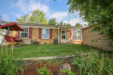 110 Apolla Dr, Morgantown, WV 26501