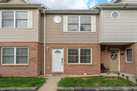 7 Hanna Ln, Morgantown, WV 26508