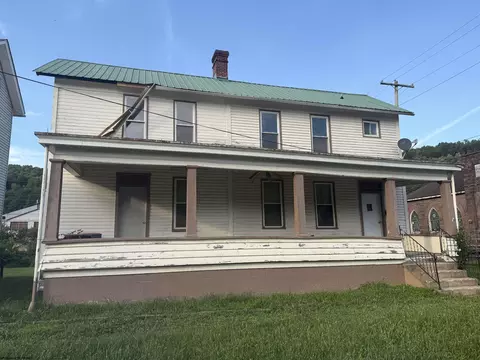 217 Pleasant St, Mannington, WV 26582
