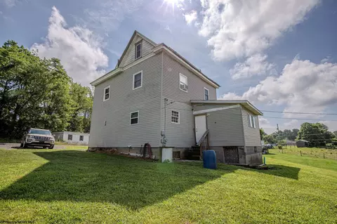 847 Bethel Rd, Morgantown, WV 26501