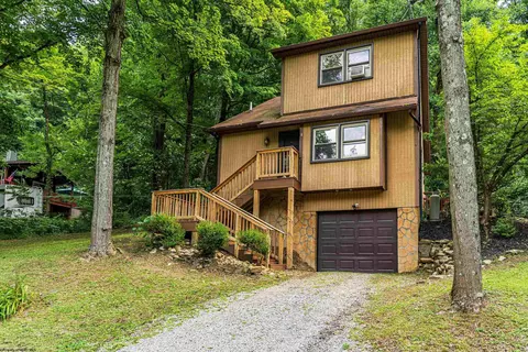 306 Brooke Ave, Morgantown, WV 26505