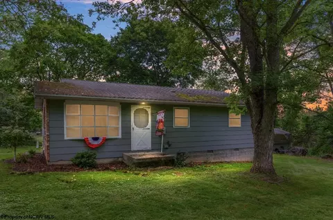 3461 N Mountain Rd, Wardensville, WV 26851