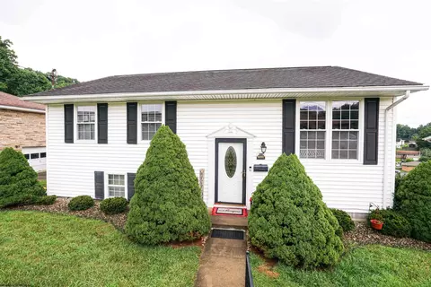 1223 Woodland Cres, Fairmont, WV 26554