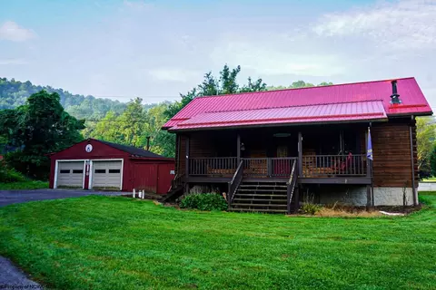 275 Grays Run Rd, Farmington, WV 26571