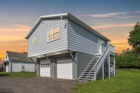 441 Kensington Ave, Star City, WV 26505