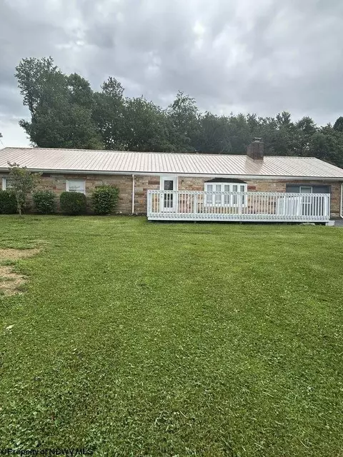 1482 Sago Rd, Buckhannon, WV 26201