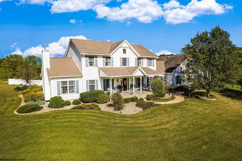 1084 S Pierpont Rd, Morgantown, WV 26508
