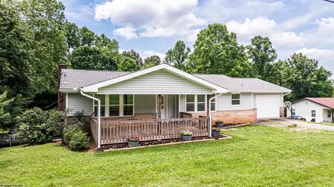 1248 Goshen Rd, Morgantown, WV 26508