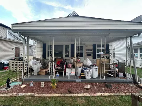 2308 9th Ave, Huntington, WV 25703