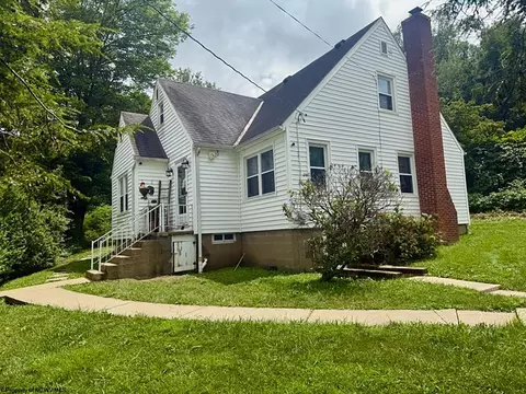 542 Brushy Fork Rd, Bridgeport, WV 26330