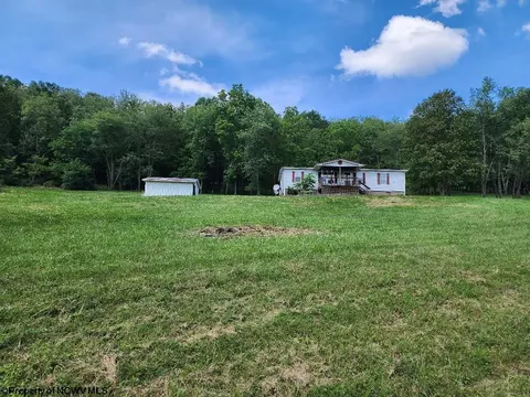 801 Stringtown Rd, Belington, WV 26250