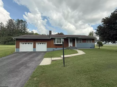 39 Barron Ave, Elkins, WV 26241