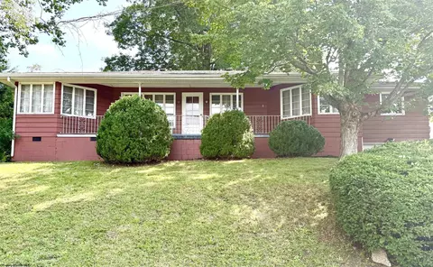 100 Shawnee Way, Clarksburg, WV 26301