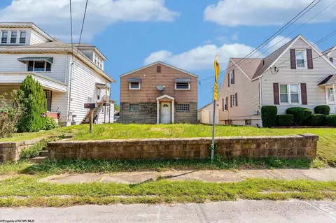 808 E Park Ave, Fairmont, WV 26554