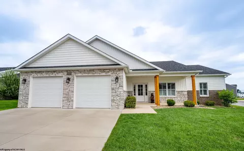 1202 Chinkapin Oak Trl, Morgantown, WV 26501