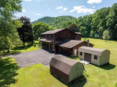 297 White Oak Rd, Montrose, WV 26283