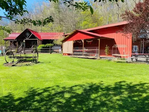 35 Mcintyre Rd, Center Point, WV 26339