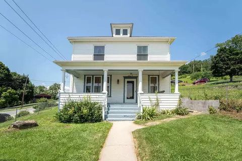 599 W Washington St, Grafton, WV 26354
