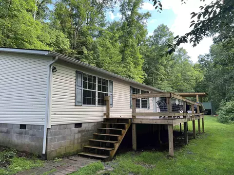 1460 Doe Run Rd, West Union, WV 26456
