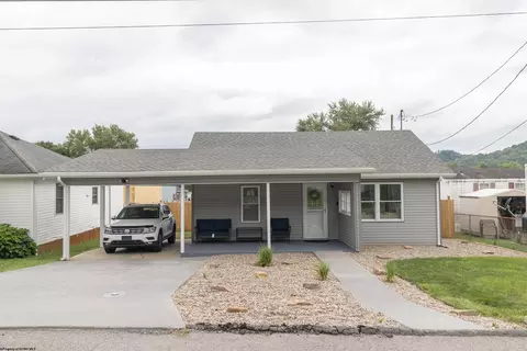 8630 Southern Ave, Stonewood, WV 26301