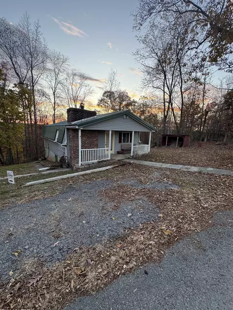 577 Curry Ridge Rd, Napier, WV 26631